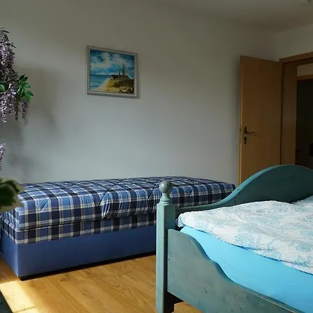 Ferienwohnung Rugen Апартаменти *